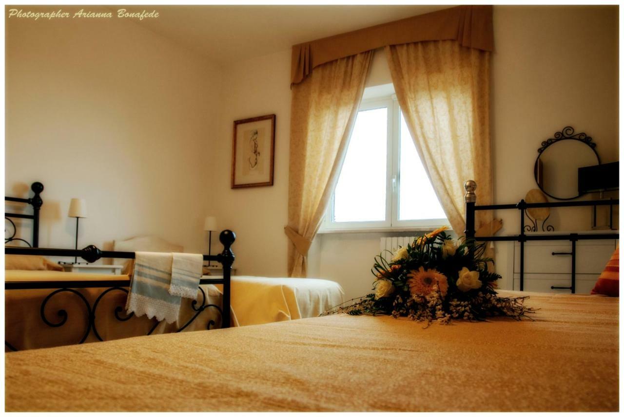 Bed And Breakfast Nonna Loreta Formello Esterno foto